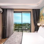 Sea Phoria (adults Only) Çenger